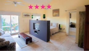 Ocean Dream High Ceiling Studio w/balcony